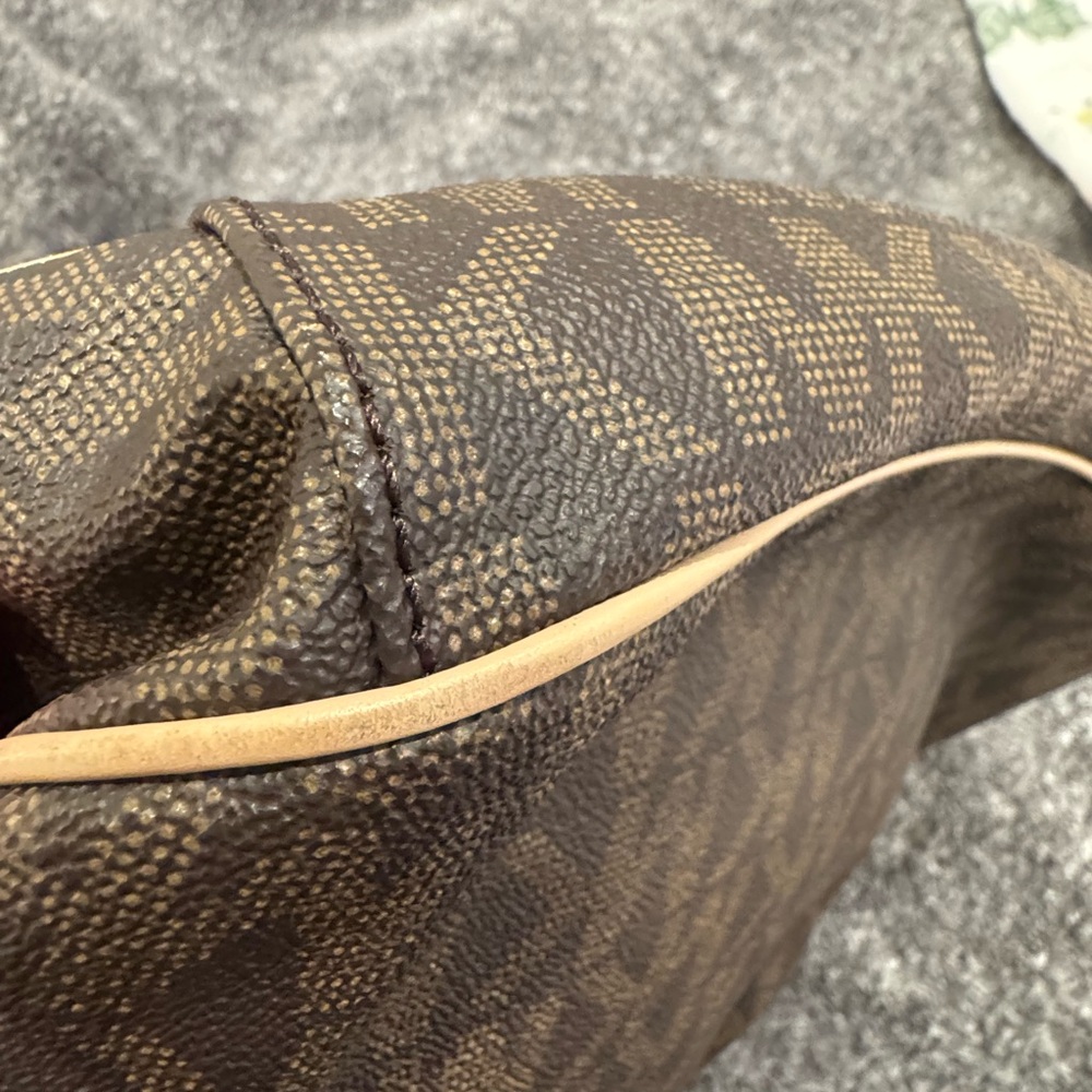Michael Kors Brown and Tan Shoulder Bag with Monogram Print - Picture 4 of 9